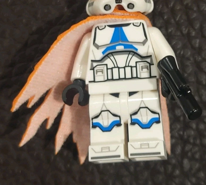 Lego Minifigura Capa Hecha a Medida - Minifigura SOLO CAPA - Imitación Piel de Serpiente (Dragón) Foto 3 de 4