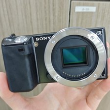 Sony NEX-5N Mirrorless Camera Body Excellent Cond Lightweight Portable  Balck