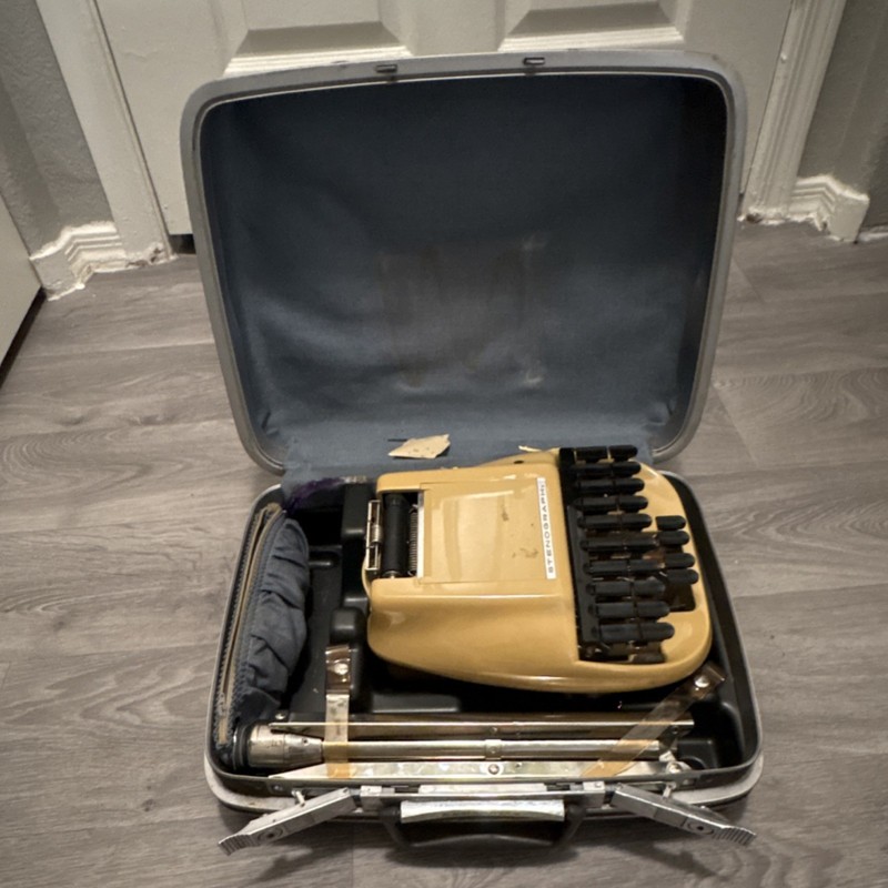 Stenograph Machine with Samsonite Case