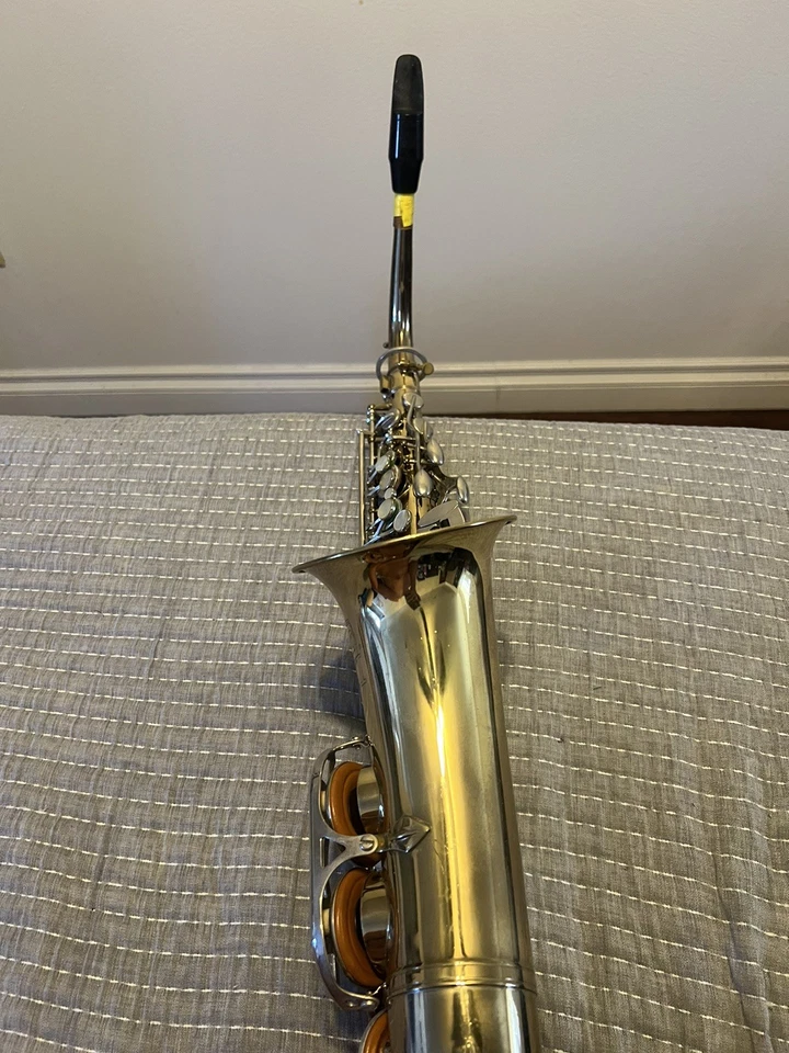 Saxofón Alto Bundy II de Selmer EE. UU. con Estuche - Modelo Estudiante  Foto 3 de 4