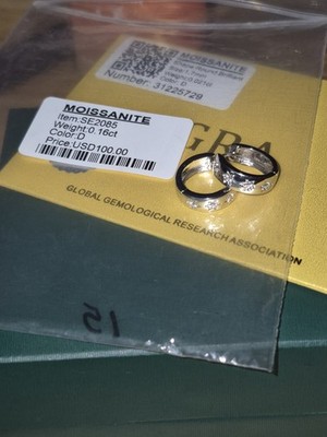 .925 Sterling Silber 0,16 Ct Moissanit Huggies