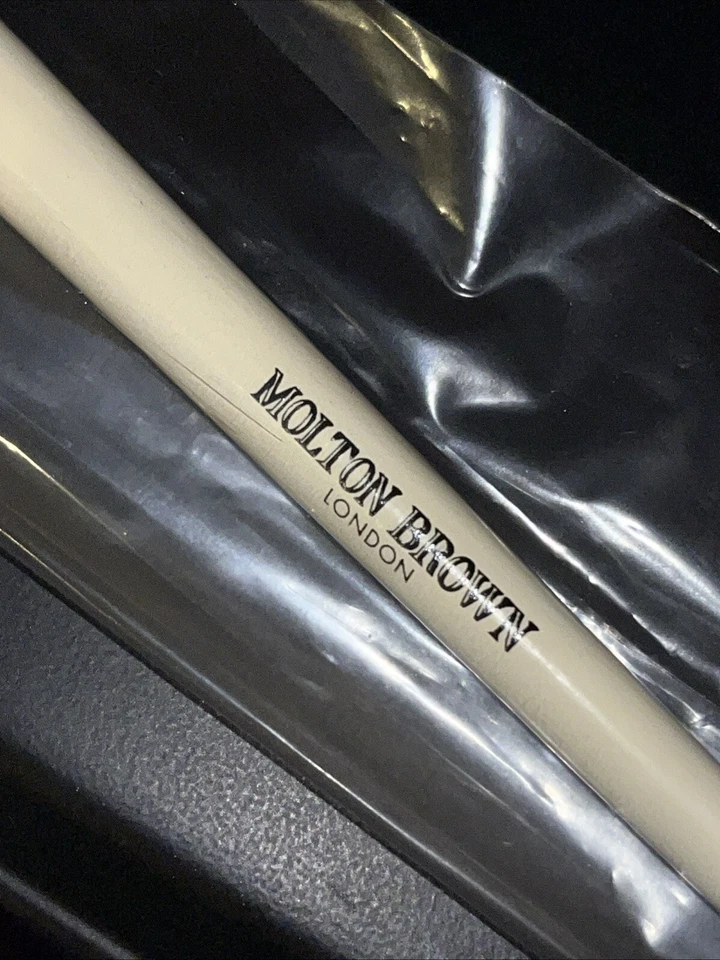 Cepillo mezclador Molton Brown London Eye nuevo Foto 3 de 4