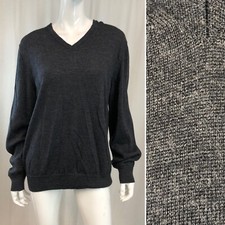 Calvin Klein Men  s XL Gray Extra Fine Merino Wool Knit V-Neck Pullover Sweater
