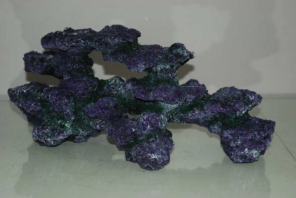 Stunning Aquarium Large Coral Reef Cichlid Cave Rock Decoration 37 x 14 x 16 cms - Image 4 of 4