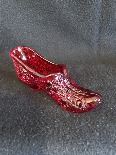 Fenton Red (Amberina) Daisy & Button Glass Shoe Figurine 5”X1.25 X2”