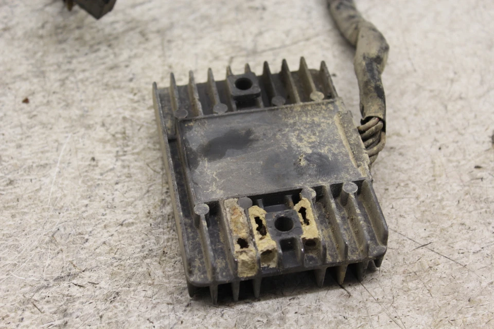 Kawasaki Vulcan 1500 2003 OEM rectificador regulador de voltaje D7D Foto 3 de 4