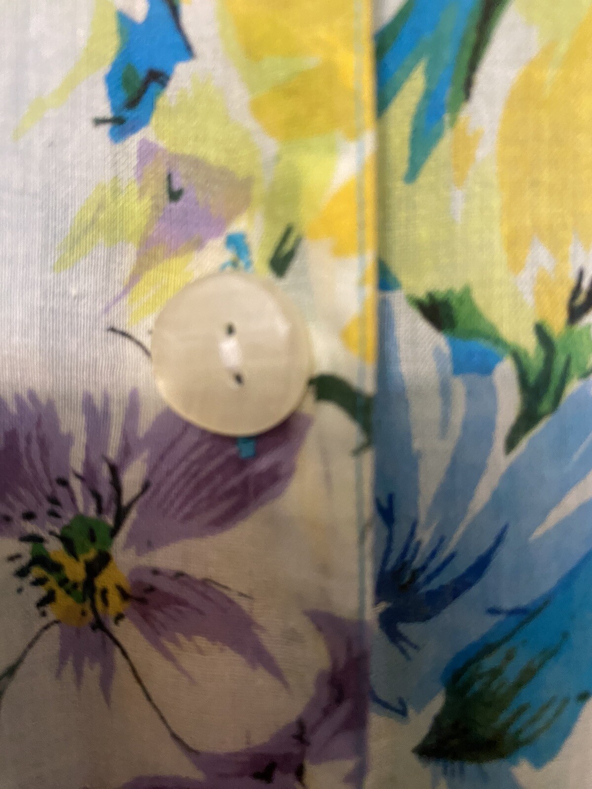 CAPISTRANO ESSENTIALS BUTTON UP FLORAL BLOUSE TUN… - image 4