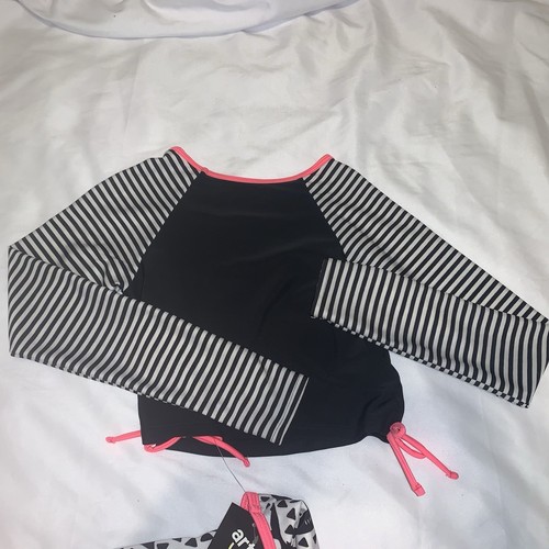 Girls Art Class 2 Piece Set Swimsuit Rash guard Shark Print Medium Size 7-8 - Picture 4 of 7
