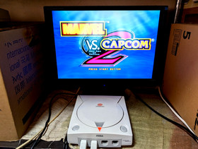 SEGA Dreamcast Console 2 Controller Visual Memory Marvel vs Capcom 2 Japan