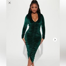 Fashion Nova Deep Green Velvet Long Sleeve Marlene  Midi Dress - Hunter Size M
