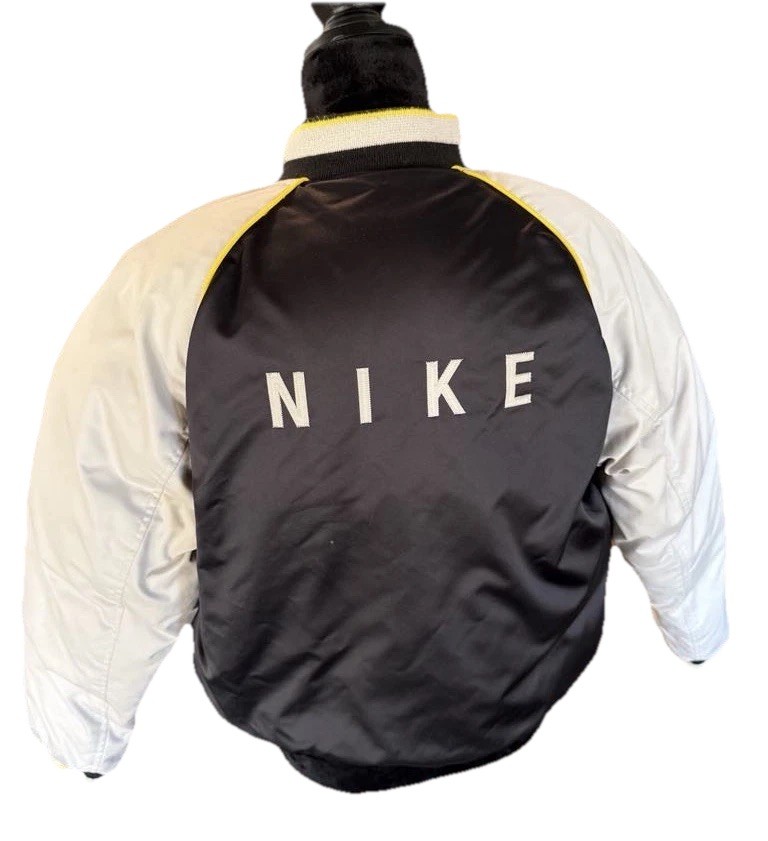 SACAI X NIKE Giubbotto donna NIKE vintage piumino piumino nero abbronzato bomber Varsity taglia M (8 10)
