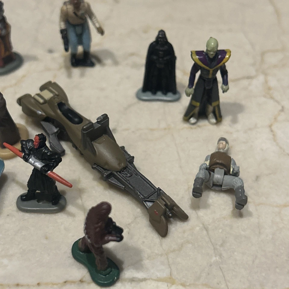 Galoob Star Wars Micro Máquinas De Colección Años 90 Lote de 13 Mini Figuras 1 en 2 Envíos Foto 4 de 4