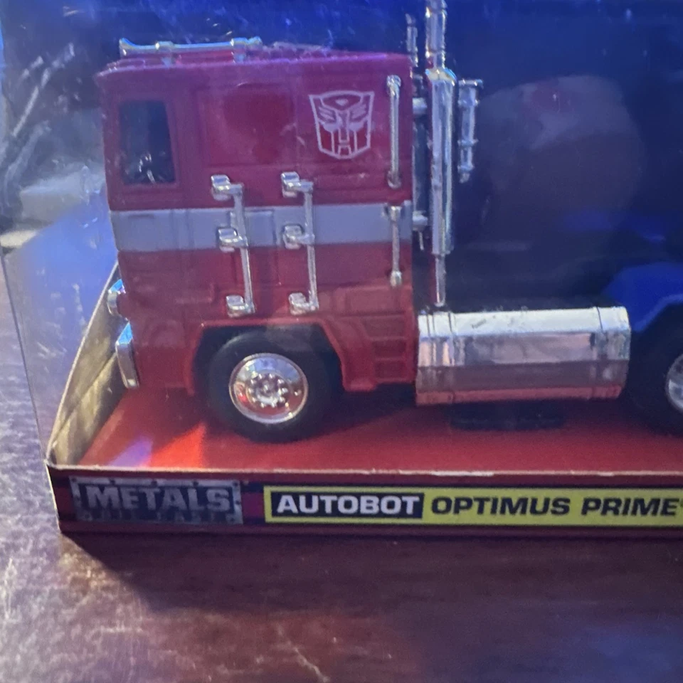 Jada Toys Transformers AutoBot Optimus Prime 1:32 - New Sealed! - Image 3 of 4