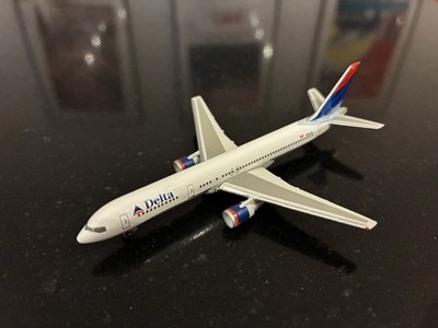 Herpa Wings 503860 Delta Air Lines Boeing 757-200 1:500 Modellflugzeug