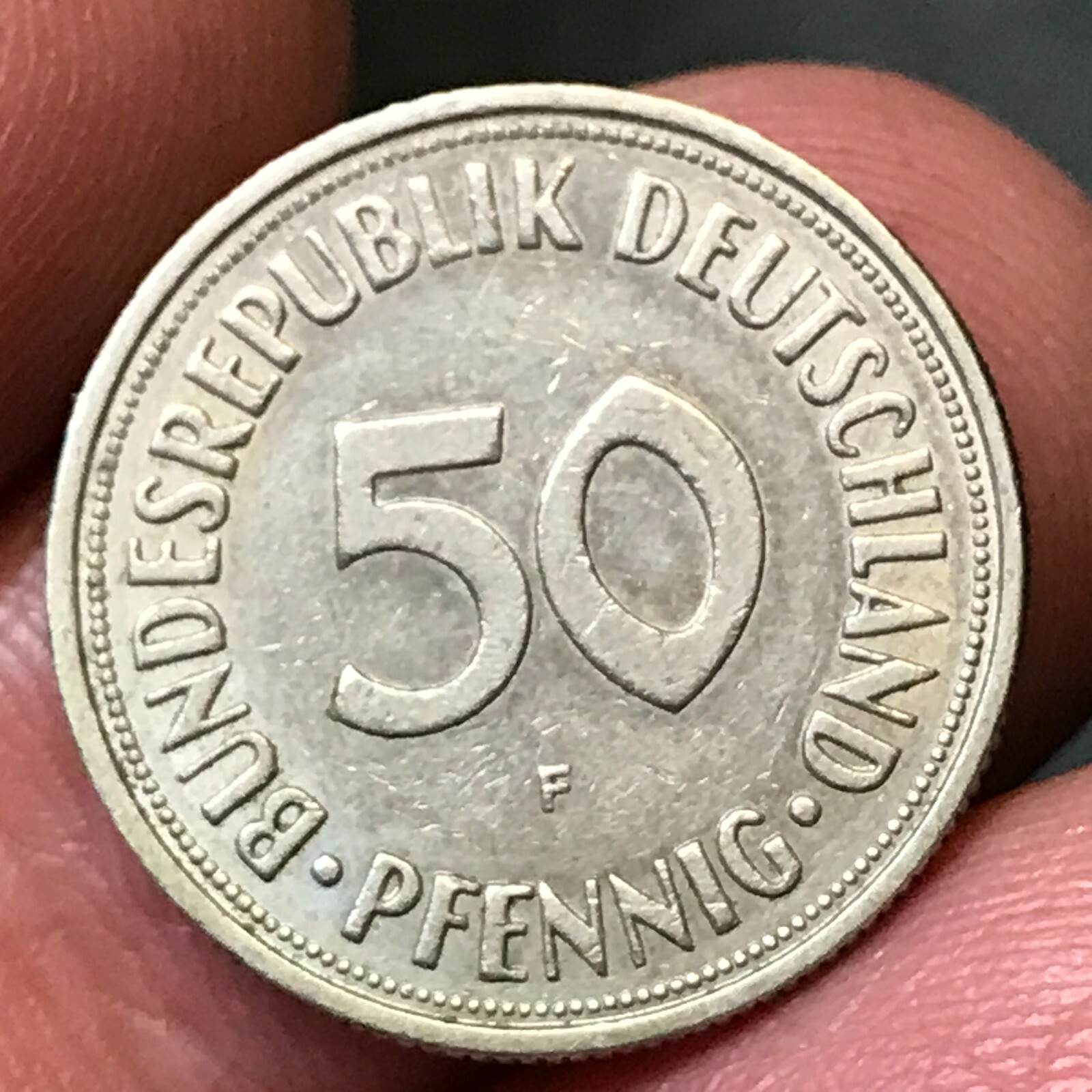 Foto 2 di 2