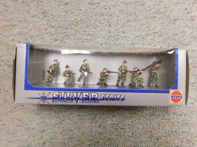 Esci A-Toys 1/35  Silver Series Soviet Russian Modern Paratroopers Set# 1702