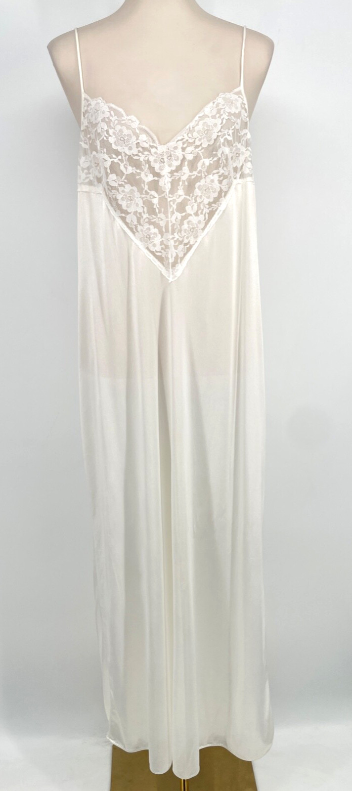 ILISE STEVENS Pegnoir Set womens L lace Nightgown floral Robe 100% nylon 2 piece