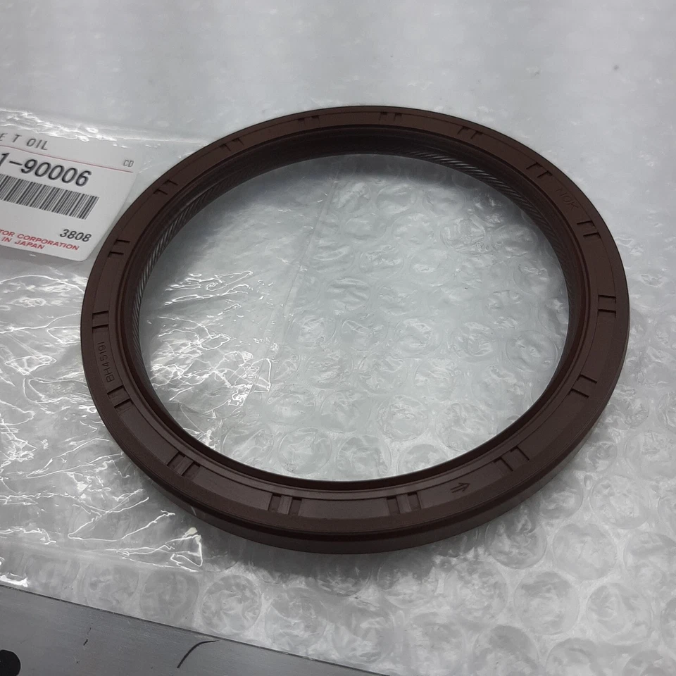 TOYOTA LEXUS GS430 IS300 SC400 REAR MAIN OIL SEAL 90311-90006 with tracking - Image 3 of 4