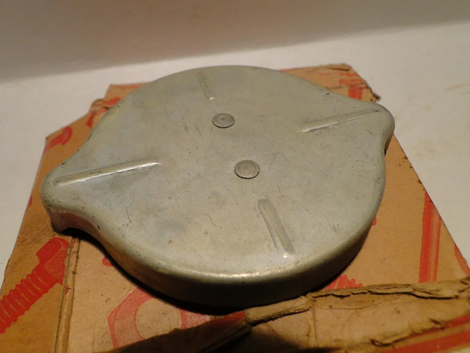 Ford Mercury Lincoln Hudson 1932-1953 Terraplane Essex Papco tapa de gasolina sin ventilación Foto 2 de 4