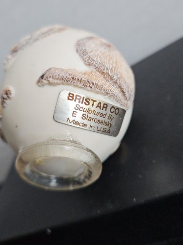 Eggcentrics BRISTAR Rabbit Egg Animal Sculpture White Tan Easter Egg - Picture 5 of 11