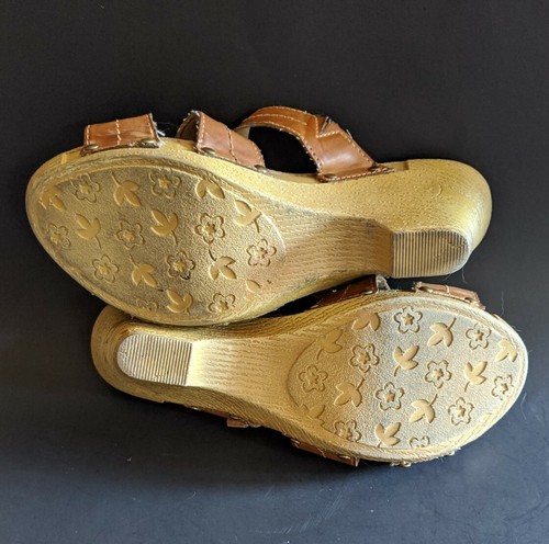 Cliffs by White Mountain Brown Tan Strappy sandals Buckle Slip On Shoes Wms 8.5M - Picture 12 of 12