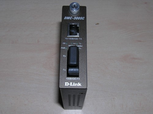 D-Link DMC-300SC Media Converter 10/100BASE-TX to 100BASE-FX as new similar box - Afbeelding 2 van 13