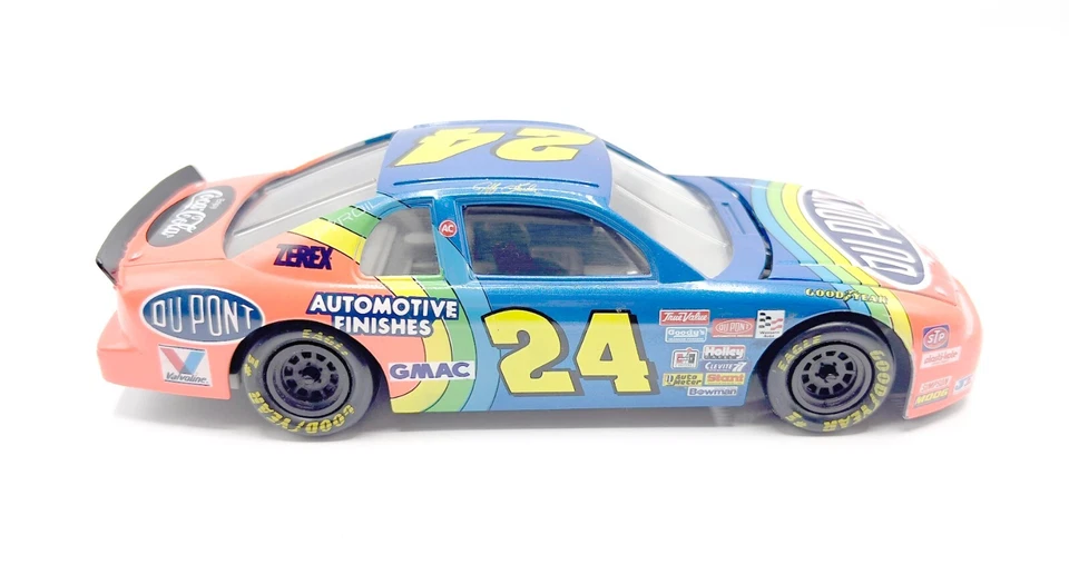 1991 Jeff Gordon #24 Dupont, NASCAR Chevy Monte Carlo 1:24 Revell carro fundido - Imagem 3 de 4