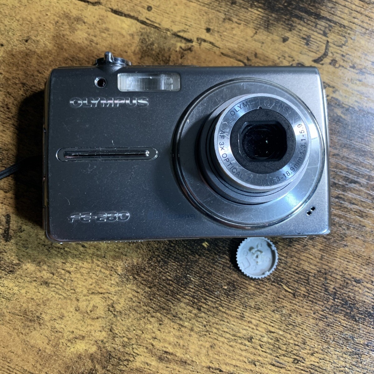 Olympus FE-280 Silver Digital Camera 8.0 Megapixels FOR