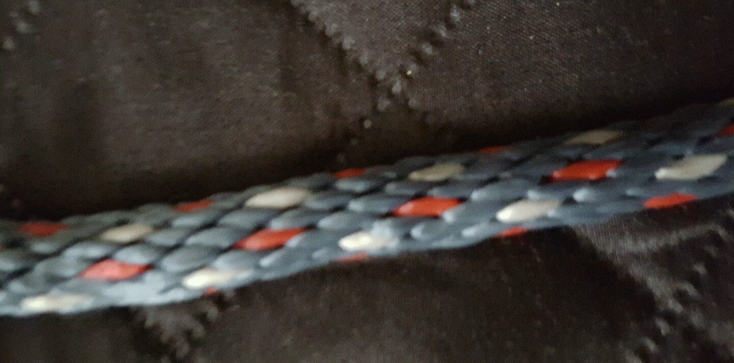 Foto 2 di 2