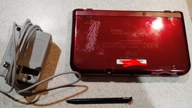 New 3DS XL US Region Compatible FULLY WORKING Metallic Red W/ Charger & Stylus