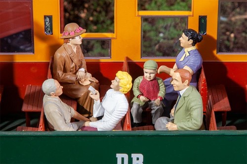 POLA 10027 6 Sitting Car Travelers, Multi-Colour | Condition: Nuevo