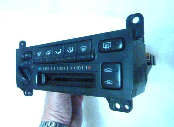 トヨタ MR2（SW20型ファンコントロールコンピューター 3928717010 s-l1200.png