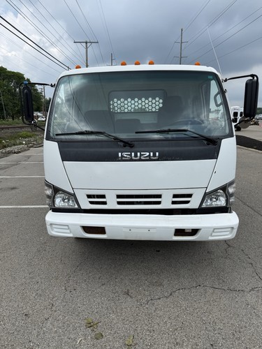 2007 Isuzu NPR HD 19’ Straight Truck