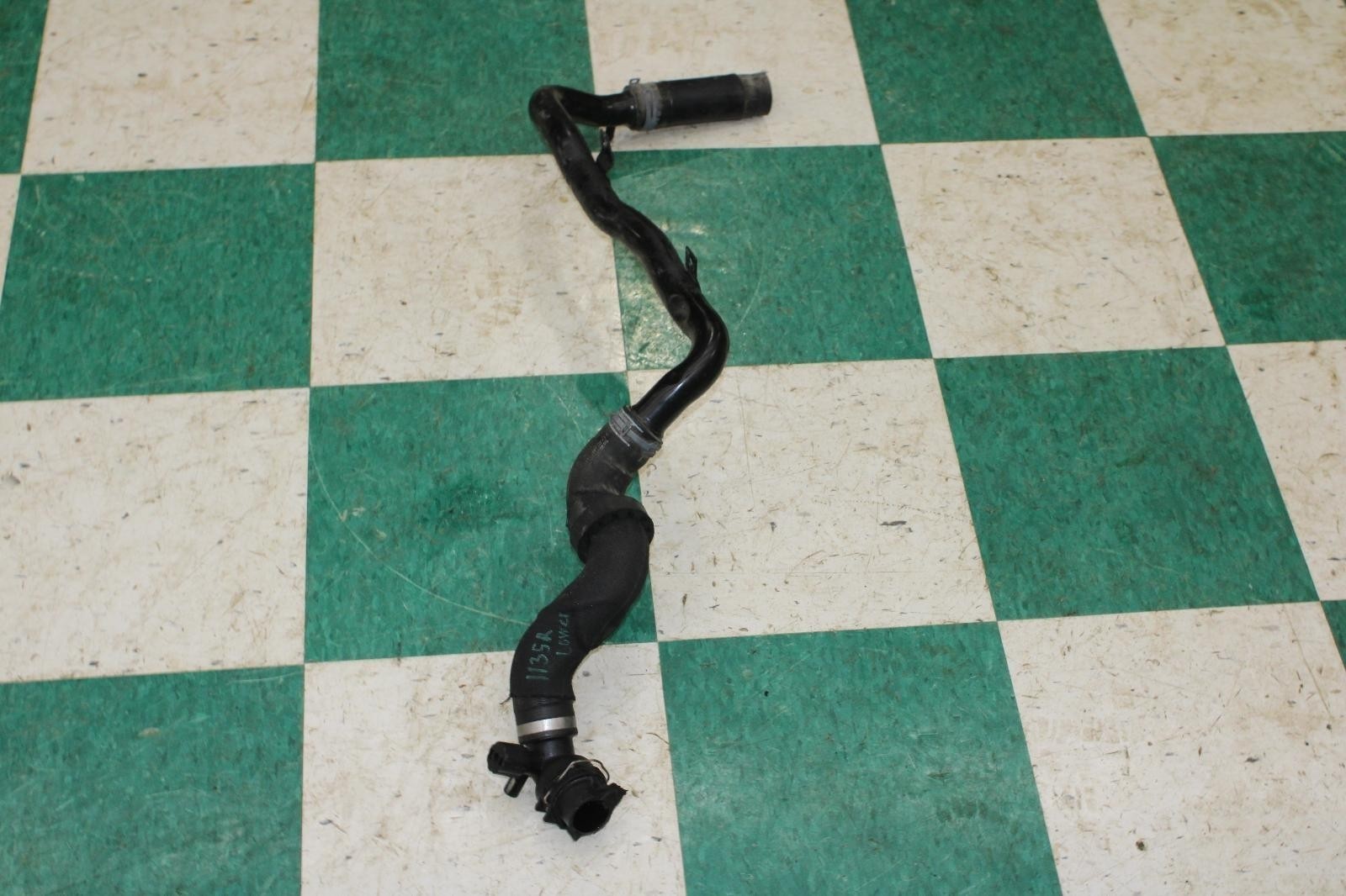Bentley Flying Spur 2013-2018 Lower Hose pipe