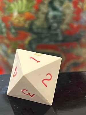Vintage Gamescience d8 offwhite cream rpg ad&d dice 121524@