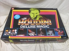 The Great Houdini Deluxe Magic Kit with 101 Astounding Acts of Illusion
