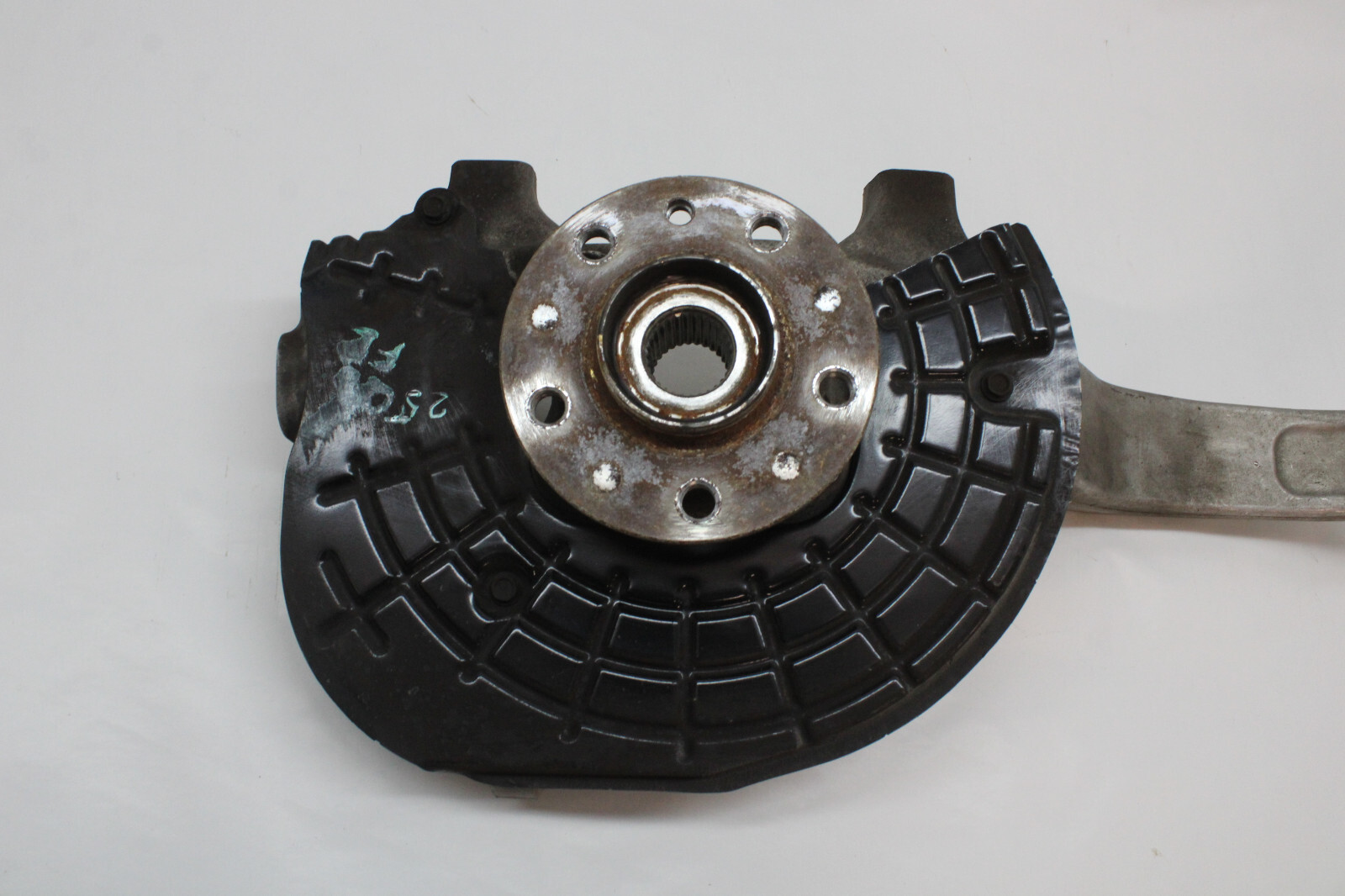 2022 MASERATI LEVANTE MODENA FRONT LEFT SPINDLE KNUCKLE AWD OEM 2018-2023