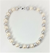Bracciale donna in perle di acqua dolce bianche e grige MIKIKO MB0900O4FCBG050