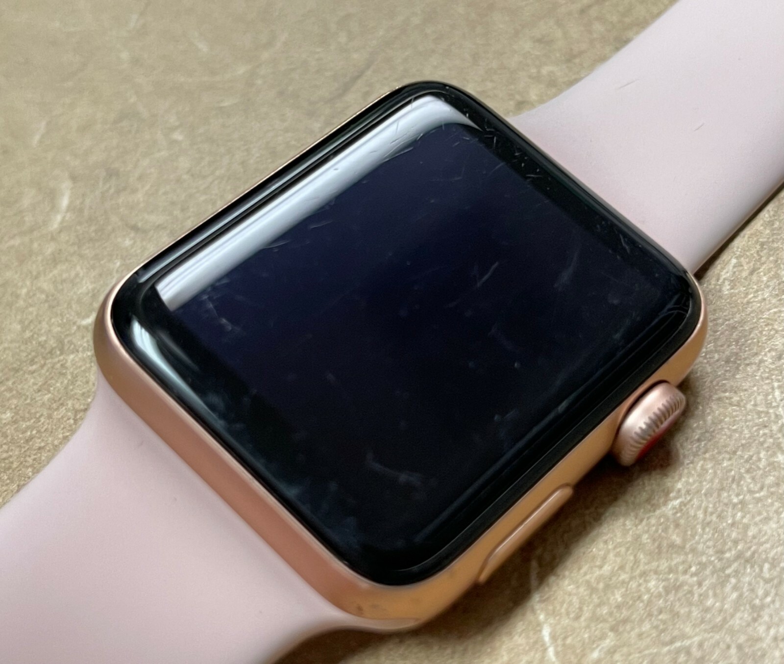 apple watch 3 42mm gold