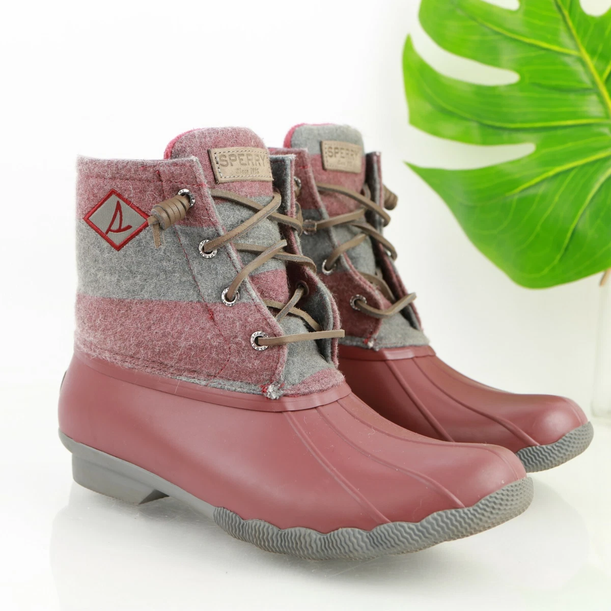 Sperry Women s Saltwater Duck Boot Size 9 Ruby Red Rubber Gray