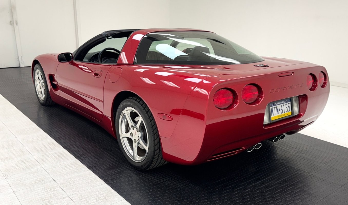 2002 Magnetic Red Tint Coat Metallic Chevrolet Corvette   | C5 Corvette Photo 6