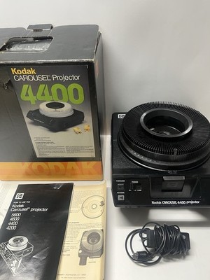 Kodak 4400 Carousel Projector - Powers On No Bulb