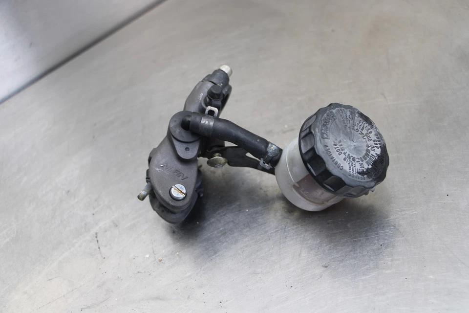 13-18 KAWASAKI NINJA ZX6R FRONT BRAKE MASTER CYLINDER Foto 3 de 4