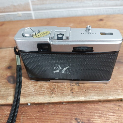 Olympus TriP 35 fotocamera pellicola (per ricambi - leggere) - Foto 3 di 5