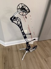 New Mathews ARC 30 1776 250th Anniversary Edition.  Comes with original box.