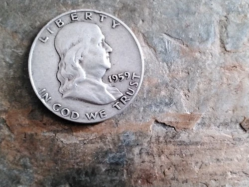 1959D Franklin Half Dollar very good condition, nice detail.  Rim damage