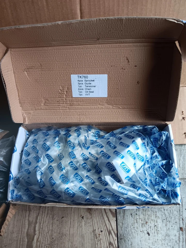 Kit de cabeza, juntas de cabeza, pernos de cabeza y cadena de distribución para Toyota Camry 2009 Foto 3 de 4