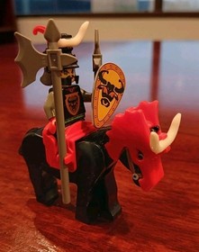 LEGO Castle Knights Kingdom I Cedric the Bull Minifigure 6096 6098 6091 6095 Hrs