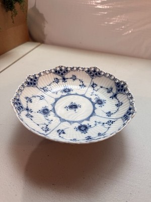 Royal Copenhagen Blue Fluted Full Lace Round 1023 Compote Bowl