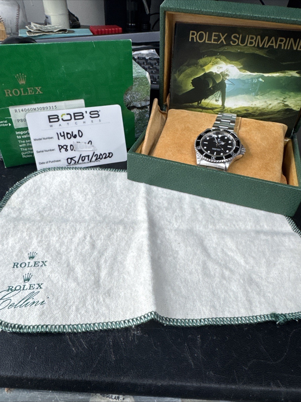 2000 ROLEX SUBMARINER 14060M NO DATE STEEL BLACK OYSTER WATCH w/ SERVICE CARD